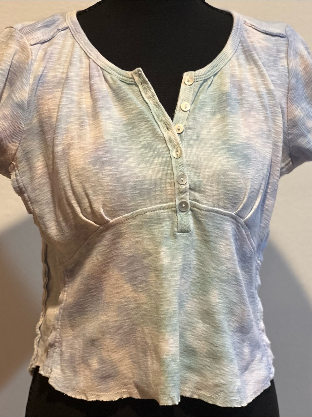 Lucky Brand Women’s Pastel Tie-Dye Henley Short Sleeve Y2K Style Top, Size Med
